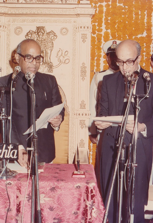 Justice Konda Madhava Reddy taking oath as Chief Justice of Bombay High Court